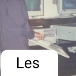 Guru Les Privat Bahasa Inggris, Hana yang mengajar dengan komputer jadul monitor tabung yang menggunakan disket sebagai media penyimpanan, membuktikan pengalaman lebih dari 30 tahun sejak era iklan koran