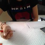 Miss Hana mengajar datang ke rumah siswa, tahun 2010